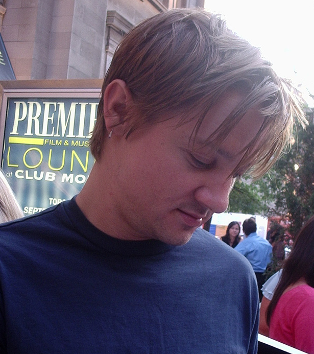 hairstyles for long hair 2005.  Toronto Film Festival 2005 with his medium short haircut with long bang.