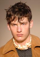 Men's Short Messy hairstyle_very cool
