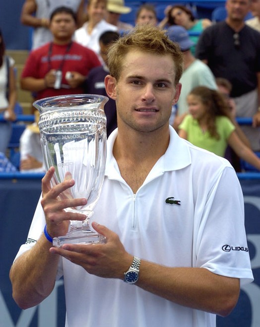 Roddick holding a trophy at Legg Mason 2005 Critique.jpg
