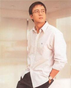 hot Asian actor Bae Yong Joon.jpg
